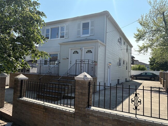 property at 619 Grassmere Terrace