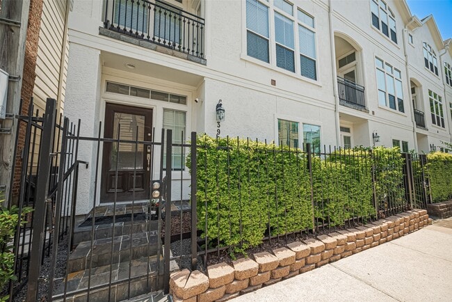 3925 Floyd St in Houston, TX - Building Photo - Building Photo