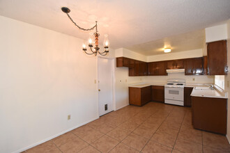 10600 Sigma St in El Paso, TX - Building Photo - Building Photo