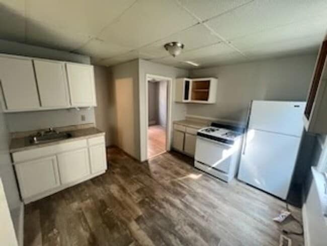 2421 S 5th Pl in Milwaukee, WI - Building Photo - Building Photo