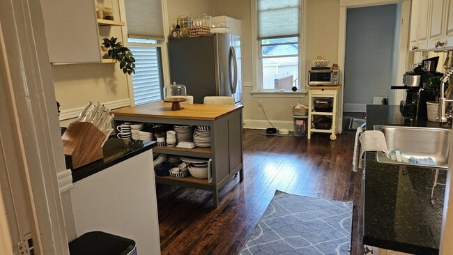 1527 W Wellington Ave in Chicago, IL - Building Photo - Building Photo