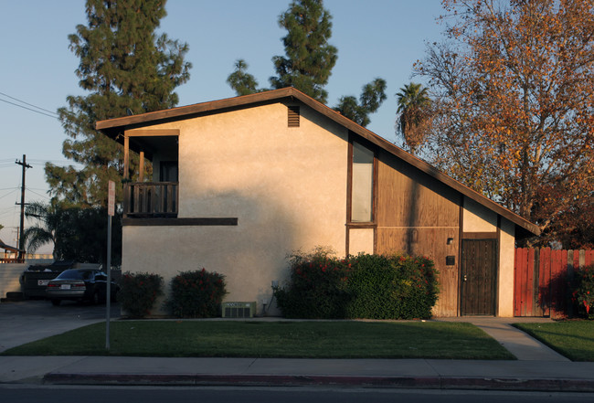 9871 Crest Ave in Riverside, CA - Building Photo - Building Photo