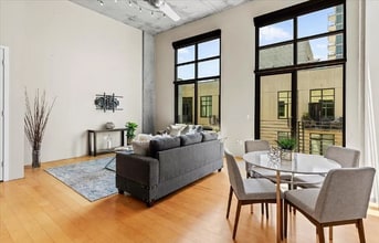 1050 Island Ave in San Diego, CA - Building Photo - Building Photo