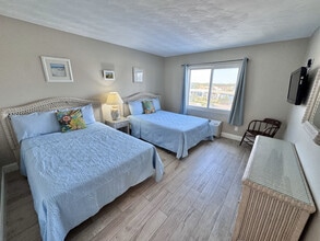 303 Atlantic Ave in Virginia Beach, VA - Building Photo - Building Photo