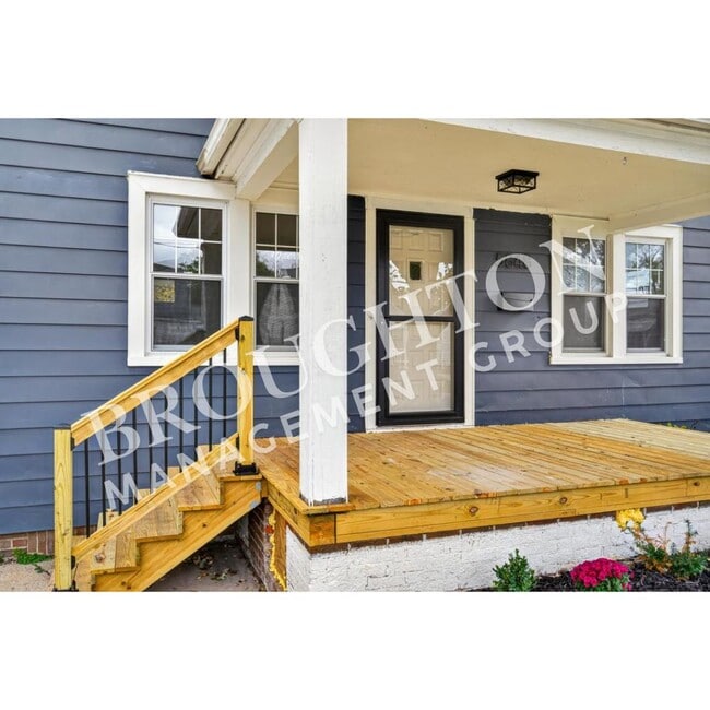 5848 Acoma Dr in Toledo, OH - Foto de edificio - Building Photo