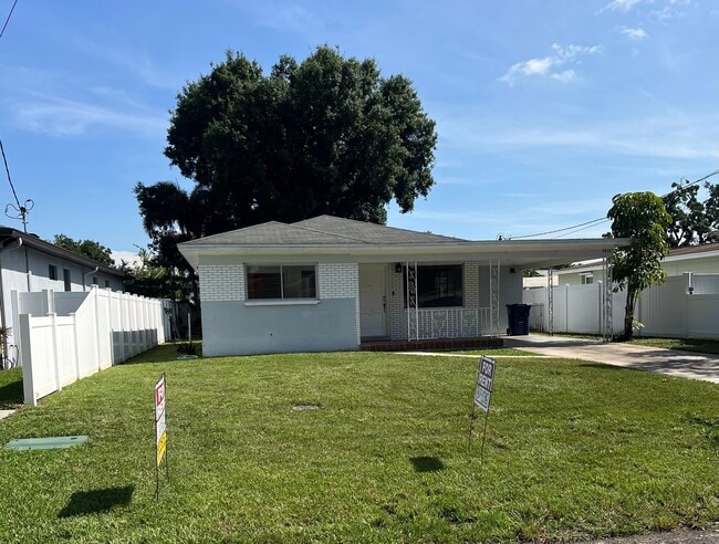 property at 2915 W Heiter St