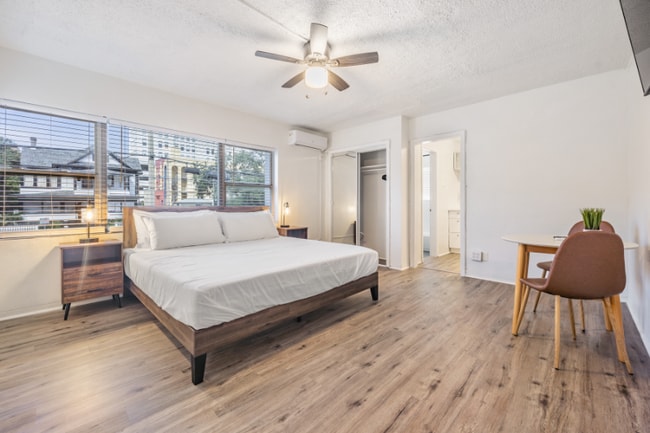 425 2nd St N