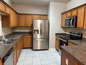 1920 Elizabeth St in Sherman, TX - Building Photo - Building Photo