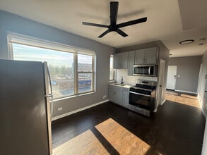 1856 W 18th St in Chicago, IL - Building Photo - Building Photo