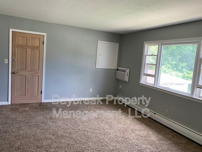 811 7th Ave N in Fargo, ND - Building Photo - Building Photo