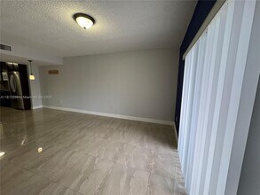 2610 W 76th St in Hialeah, FL - Building Photo - Building Photo