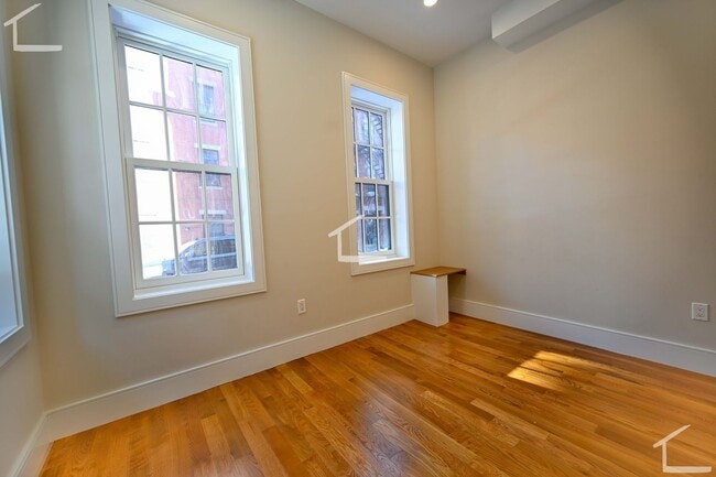 16 Winchester St in Boston, MA - Foto de edificio - Building Photo