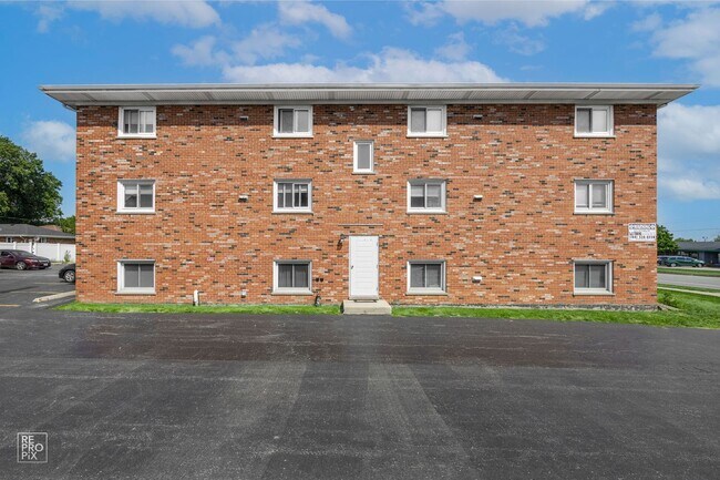 property at 6315 Joliet Rd