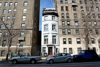 319 W 106th St in New York, NY - Building Photo - Building Photo