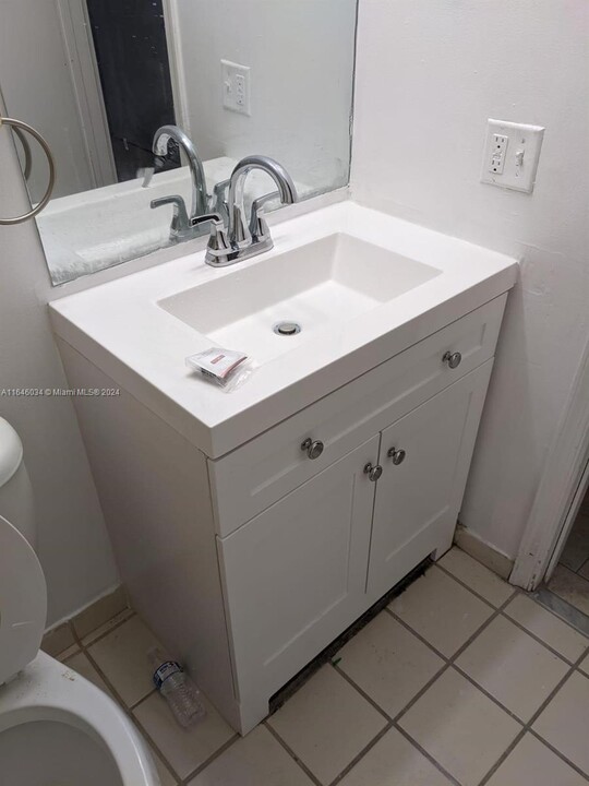 3680 N 56th Ave, Unit 814 in Hollywood, FL - Building Photo