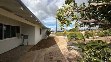 1225 Foothill Dr in Vista, CA - Building Photo - Building Photo