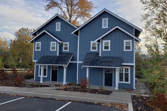 property at 2805-2807 Undine St