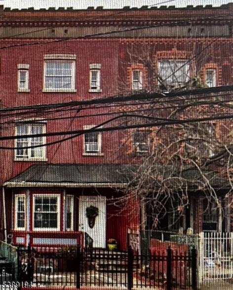 122 3rd Ave in Newark, NJ - Building Photo