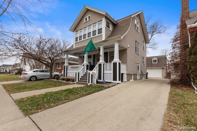700 Princeton Rd in Berkley, MI - Building Photo - Building Photo