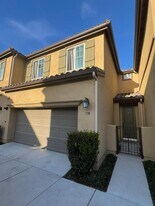 1170 Via Sandia in Oceanside, CA - Building Photo