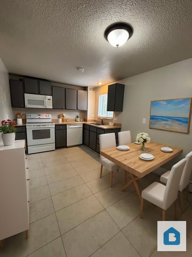 property at 903 Fontmore Rd