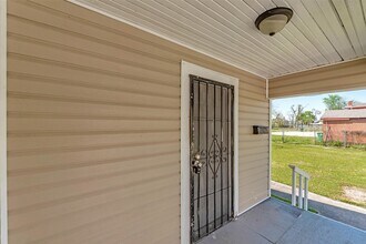 2526 Campbell St in Houston, TX - Building Photo - Building Photo