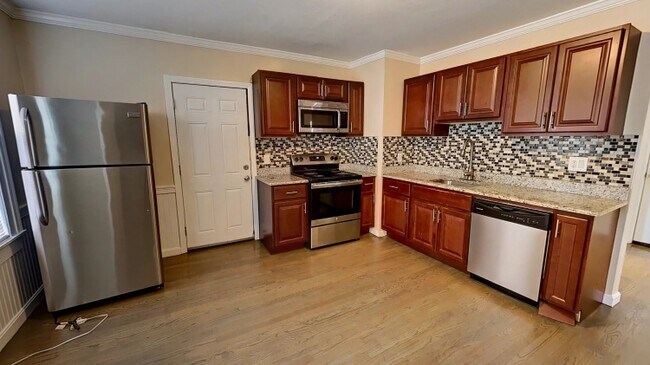 7 Weld Ave, Unit 3 in Boston, MA - Building Photo - Building Photo