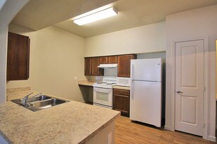 Masters Ranch in San Antonio, TX - Building Photo