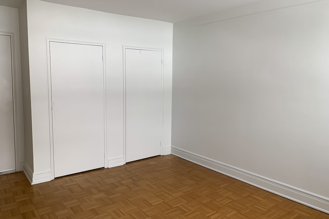 property at 710 Spadina Ave.