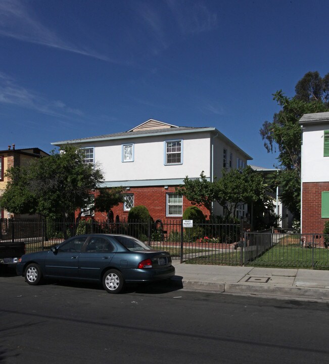 6655 Sepulveda Blvd in Van Nuys, CA - Building Photo