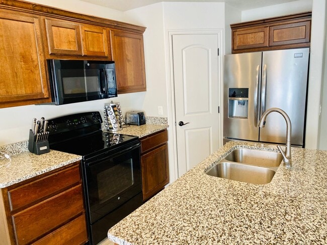 3419 S River Rd in Saint George, UT - Building Photo - Building Photo