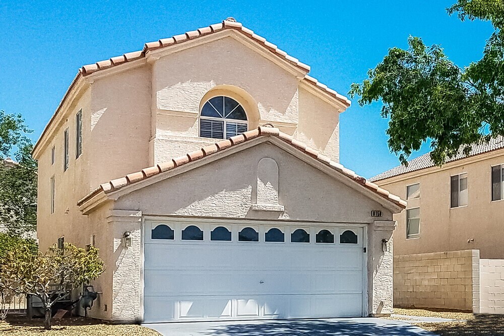 9156 Indian Breeze Dr in Las Vegas, NV - Building Photo