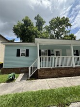1126 Collins St in Savannah, GA - Building Photo - Building Photo