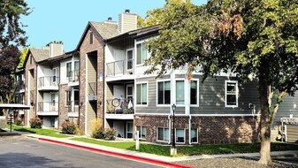 The Springs of Royal Oaks in Boise, ID - Building Photo