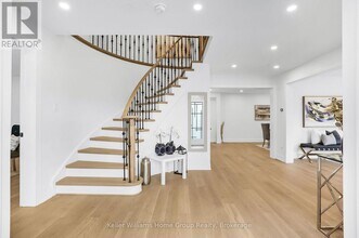 1105 Ewing Crescent in Mississauga, ON - Building Photo - Building Photo