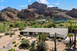 5019 E Rovey Ave in Paradise Valley, AZ - Building Photo