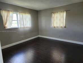 2451 SW 82nd Ave in Davie, FL - Building Photo - Building Photo