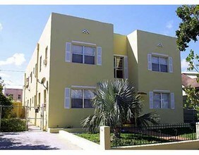 852 SW 13th Ave in Miami, FL - Building Photo - Building Photo