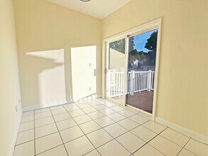 47 Eddy St in Newton, MA - Building Photo - Building Photo