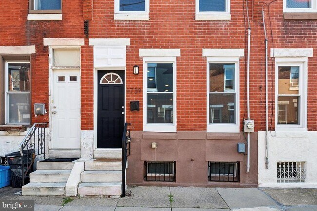 1739 Pierce St in Philadelphia, PA - Building Photo - Building Photo