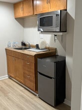 1629 Searles Rd in Dundalk, MD - Building Photo - Building Photo