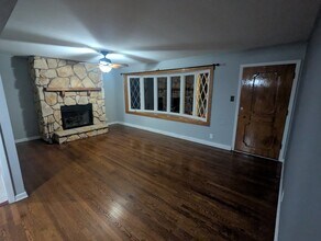 8049 W Eastwood Ave in Norridge, IL - Foto de edificio - Building Photo