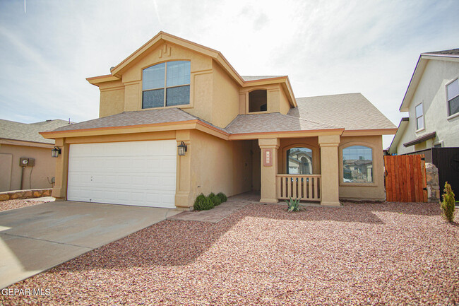 5444 Francisco Roque Dr in El Paso, TX - Building Photo - Building Photo
