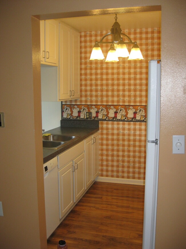 3400 Stanford Rd, Unit 3400 Stanford Rd. Bldg. A