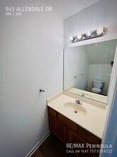 945 Allendale Dr in Hampton, VA - Building Photo - Building Photo