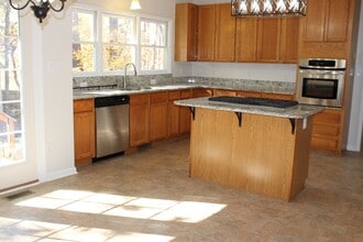 112 Wenonah Way in Durham, NC - Building Photo - Building Photo