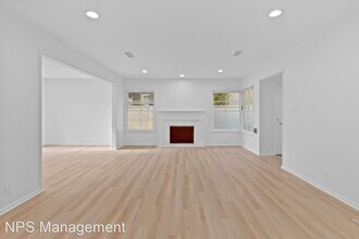 237 Belmont Ave in Long Beach, CA - Building Photo - Building Photo