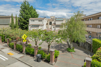 324 Lakeside Ave S in Seattle, WA - Foto de edificio - Building Photo