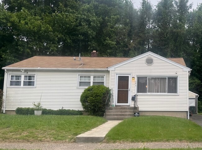 354 Merritt St in Bridgeport, CT - Building Photo - Building Photo