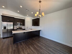 1092 Alegre Alley in Washington, UT - Building Photo